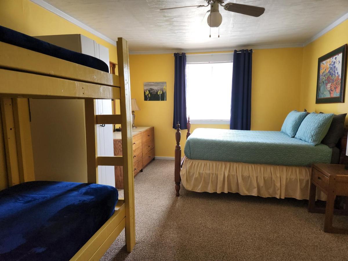 Inn The Clouds Hostel & Inn Leadville Bilik gambar