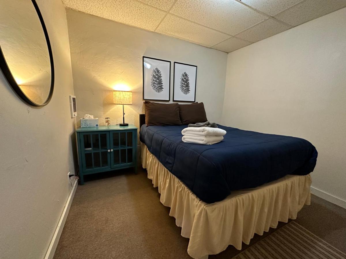 Inn The Clouds Hostel & Inn Leadville Bilik gambar